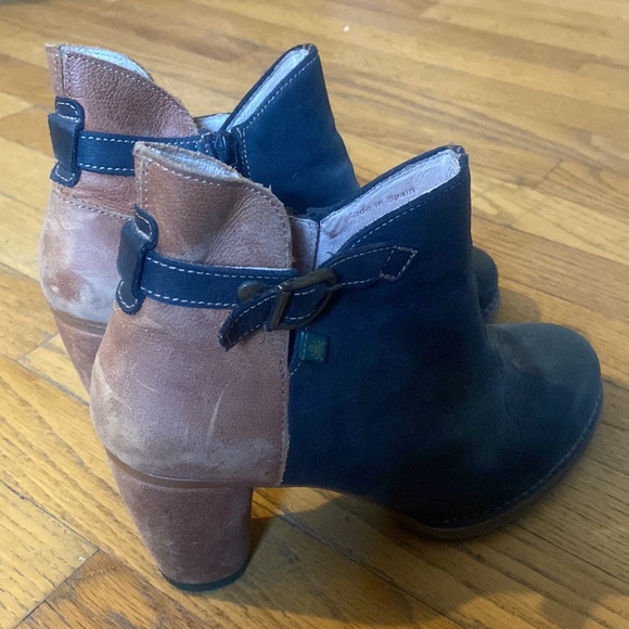 El Naturalista Women's 472 Colibri Ankle Bootie - Picture 3 of 9